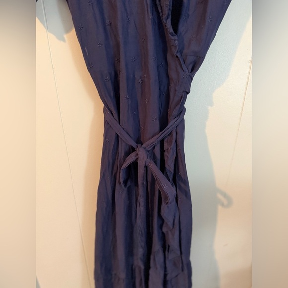 Old Navy Women’s Embroidered Floral Print Navy Blue Ruffle Hi-Low Wrap Dress XS - Picture 4 of 9
